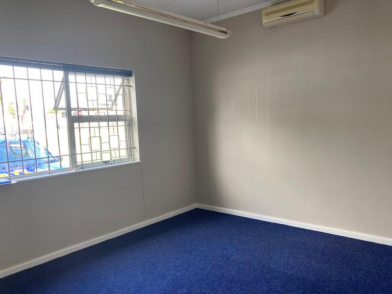 To Let Commercial Property for Rent in Newton Park Eastern Cape
